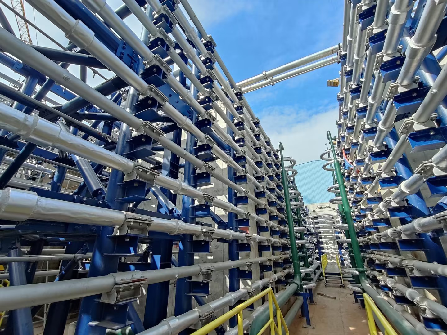 Vibration reduction technologies and products for pipe network system